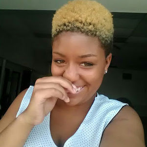 Meet your Posher, Ebony